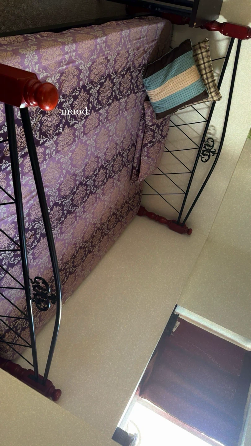 Bed frame with mattress - photo 2