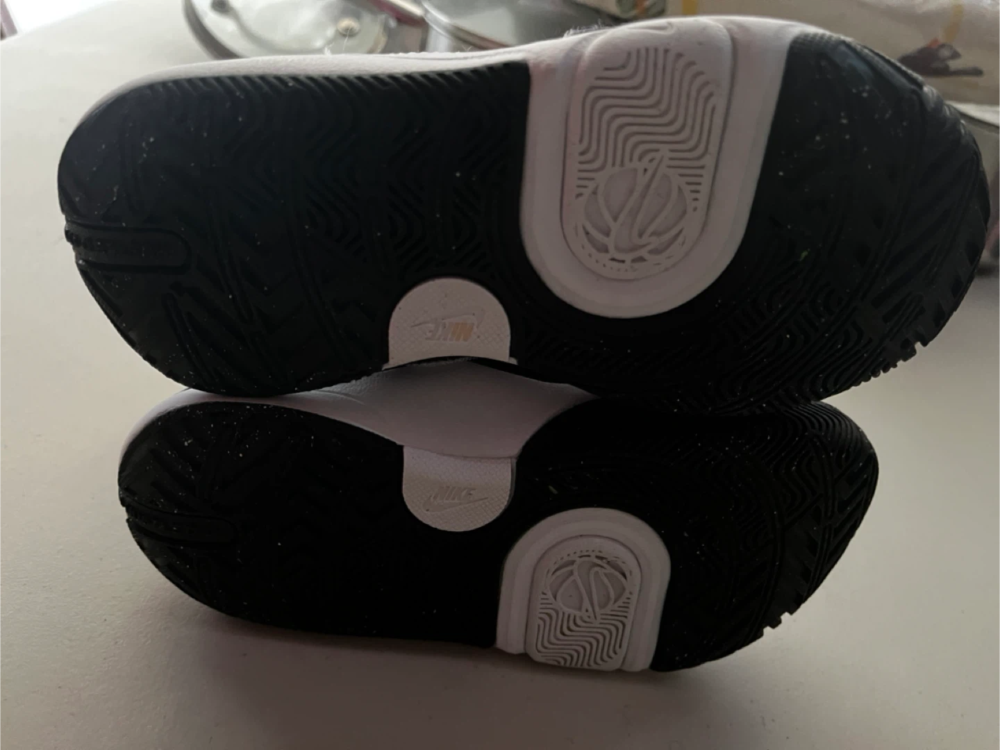 Nike Toddler Black/White Shoes - photo 4