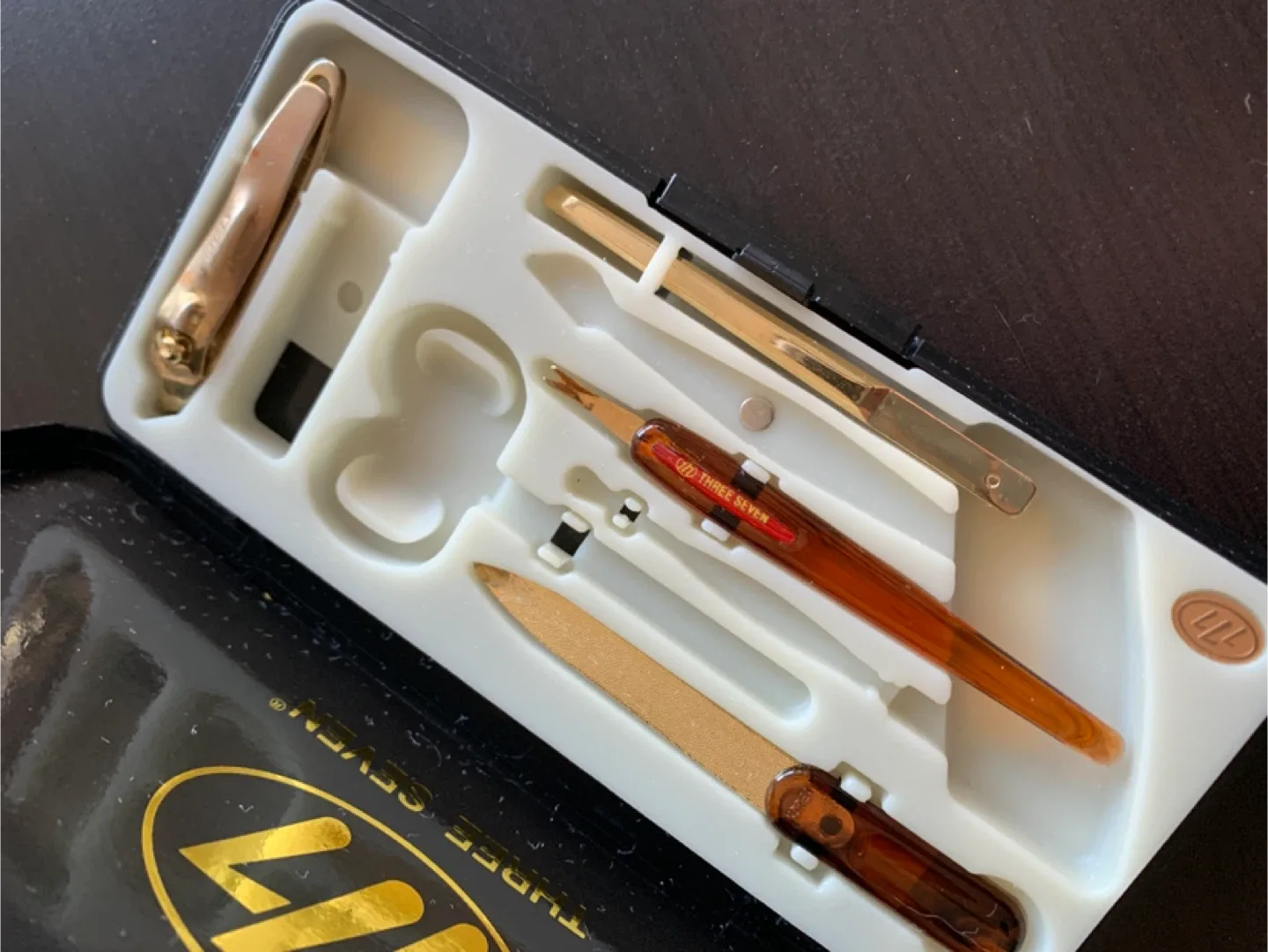 ✨FREE✨ #freecycle Three Seven 777 Manicure Set image indicator(3)