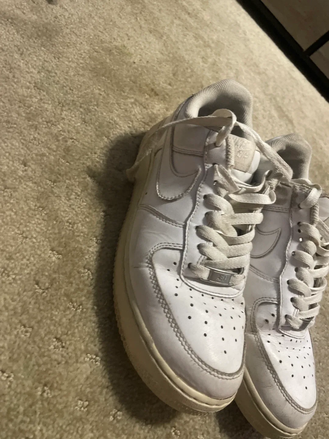 Nike Air Force 1 Low White image indicator(3)