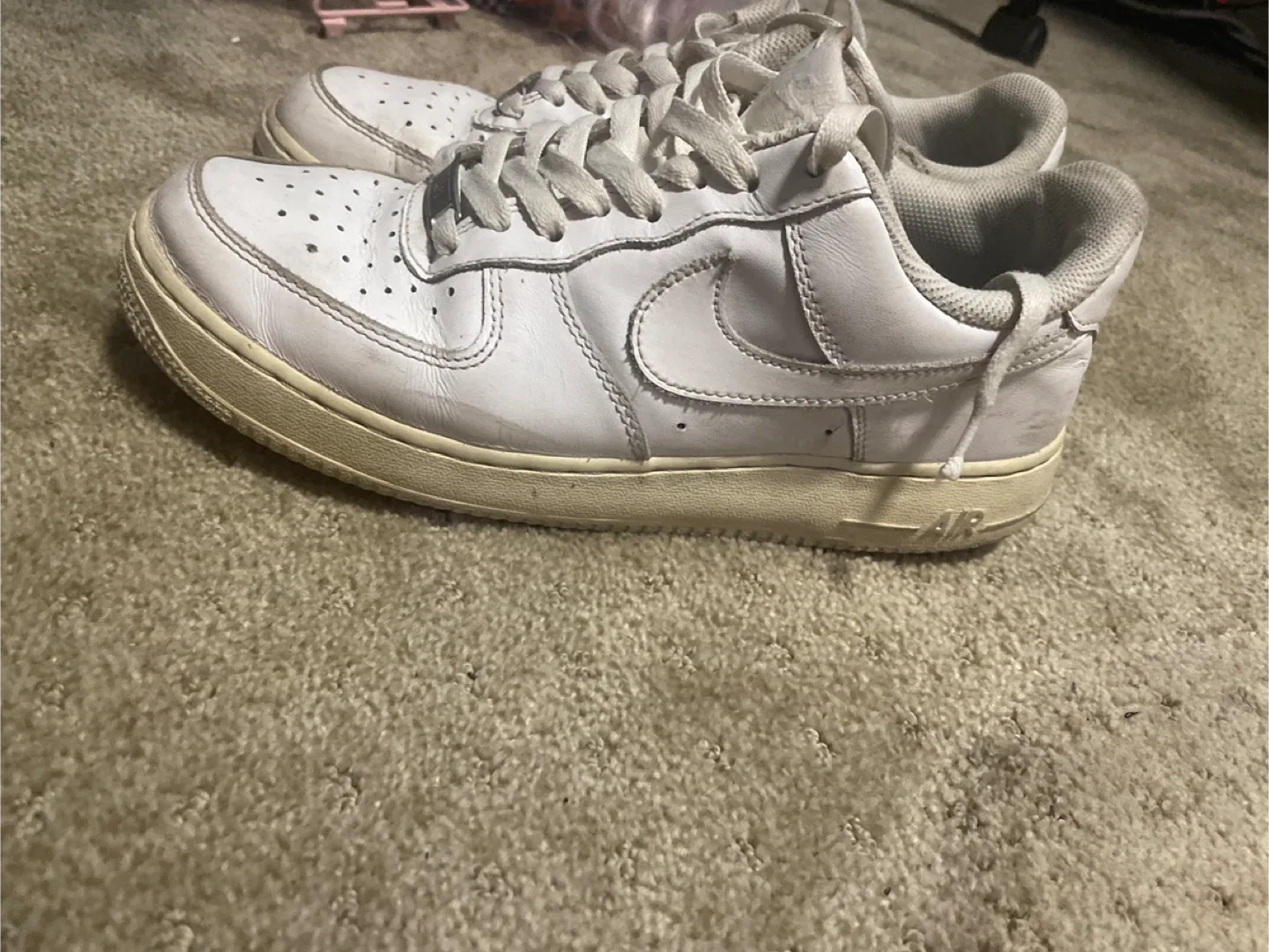 Nike Air Force 1 Low White image indicator(2)