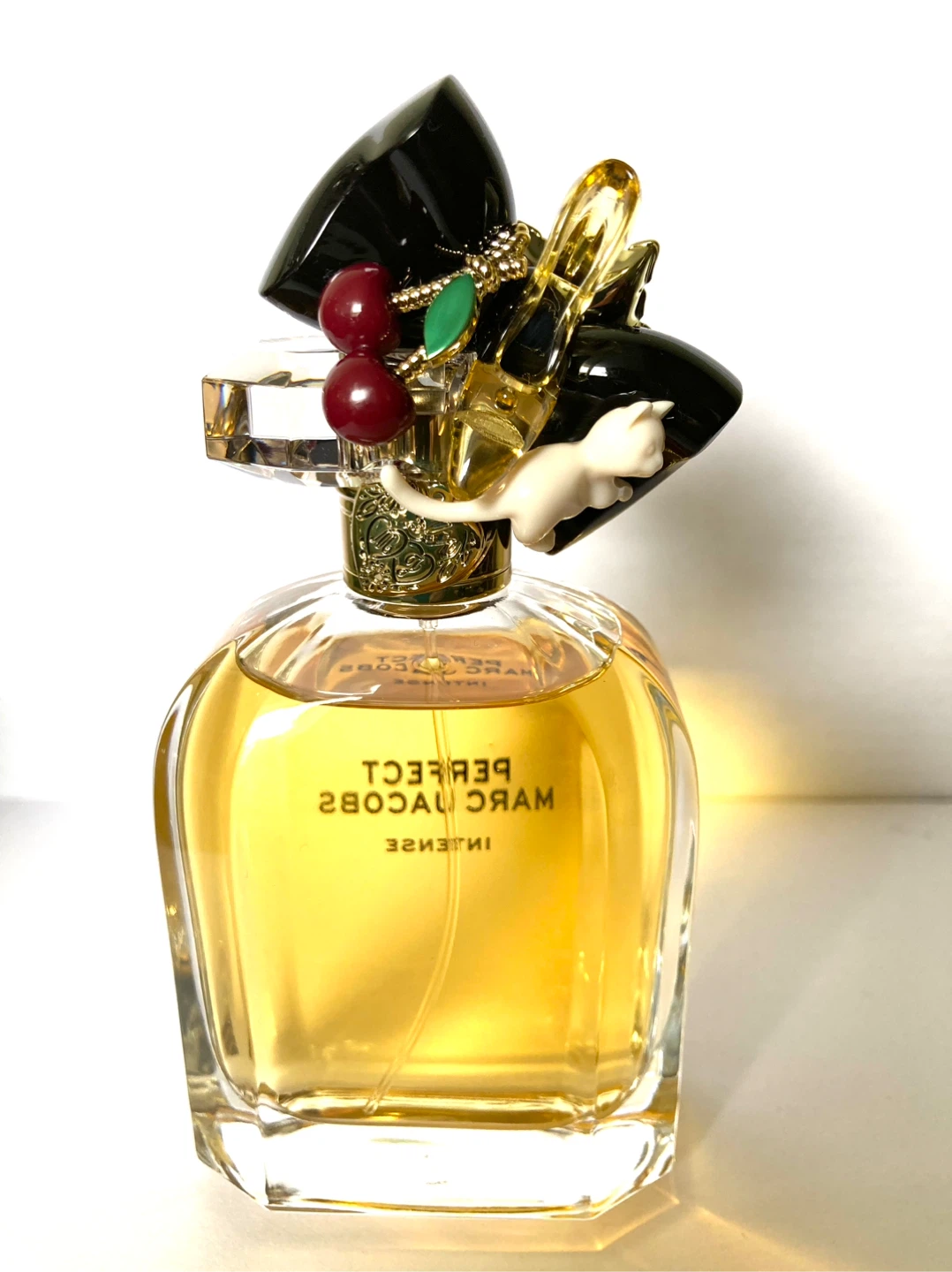 Marc Jacobs Perfect Intense Perfume - photo 2