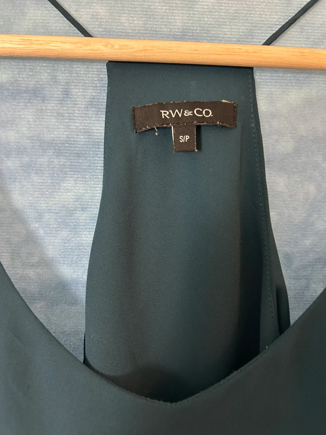 RW&CO. Sleeveless chiffon blouse- Size S image indicator(2)