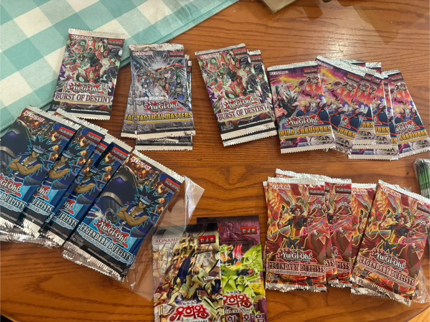 Yu-Gi-Oh! TCG Booster Packs thumbnail