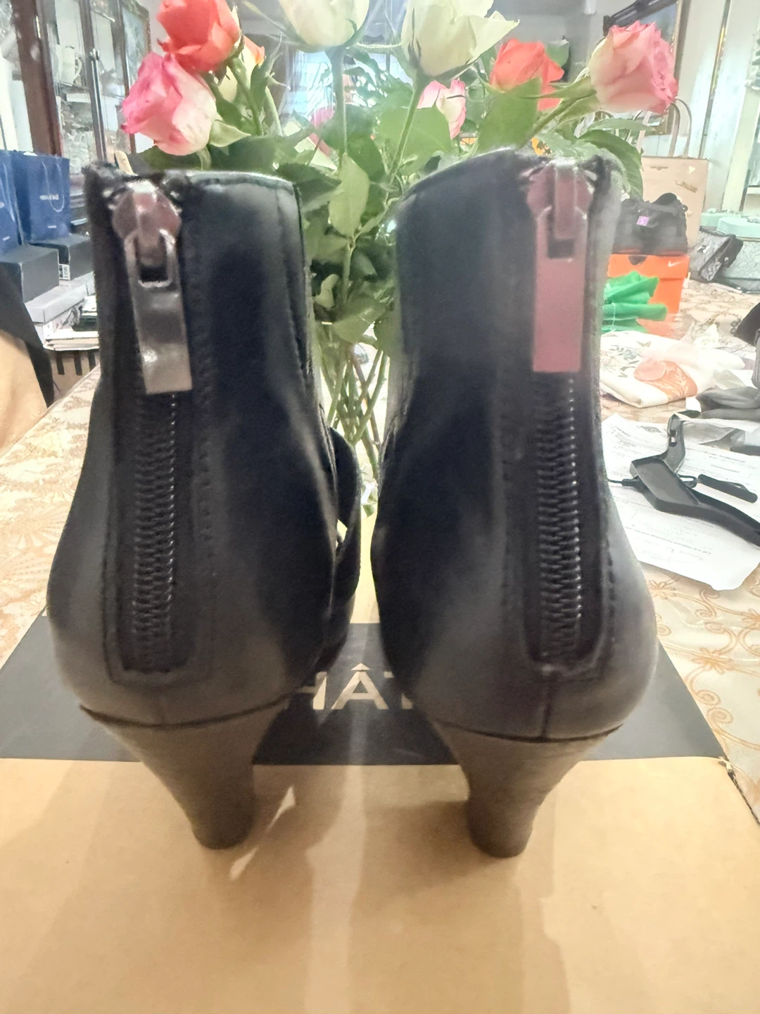 Le Chateau Black Heels - Size 7 - photo 3
