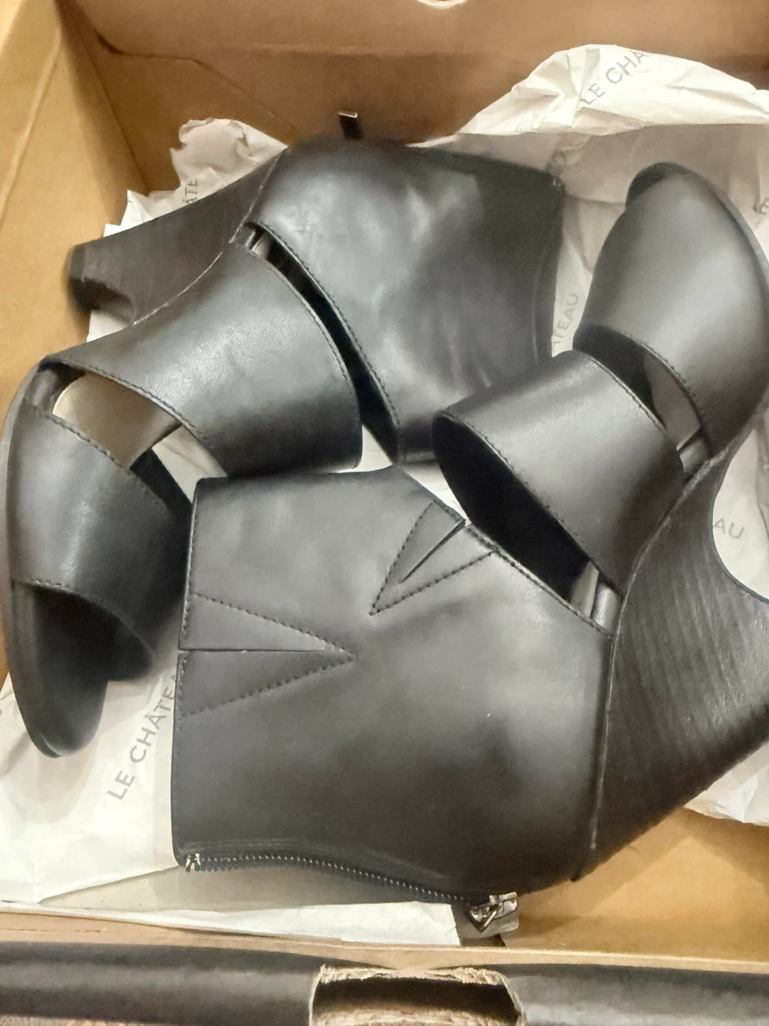 Le Chateau Black Heels - Size 7