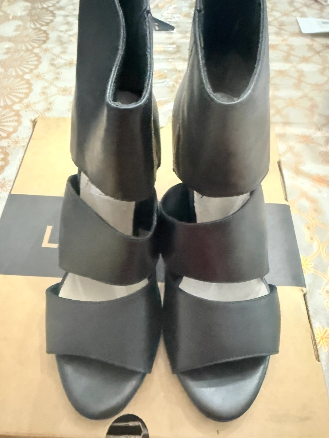 Le Chateau Black Heels - Size 7 - photo 2