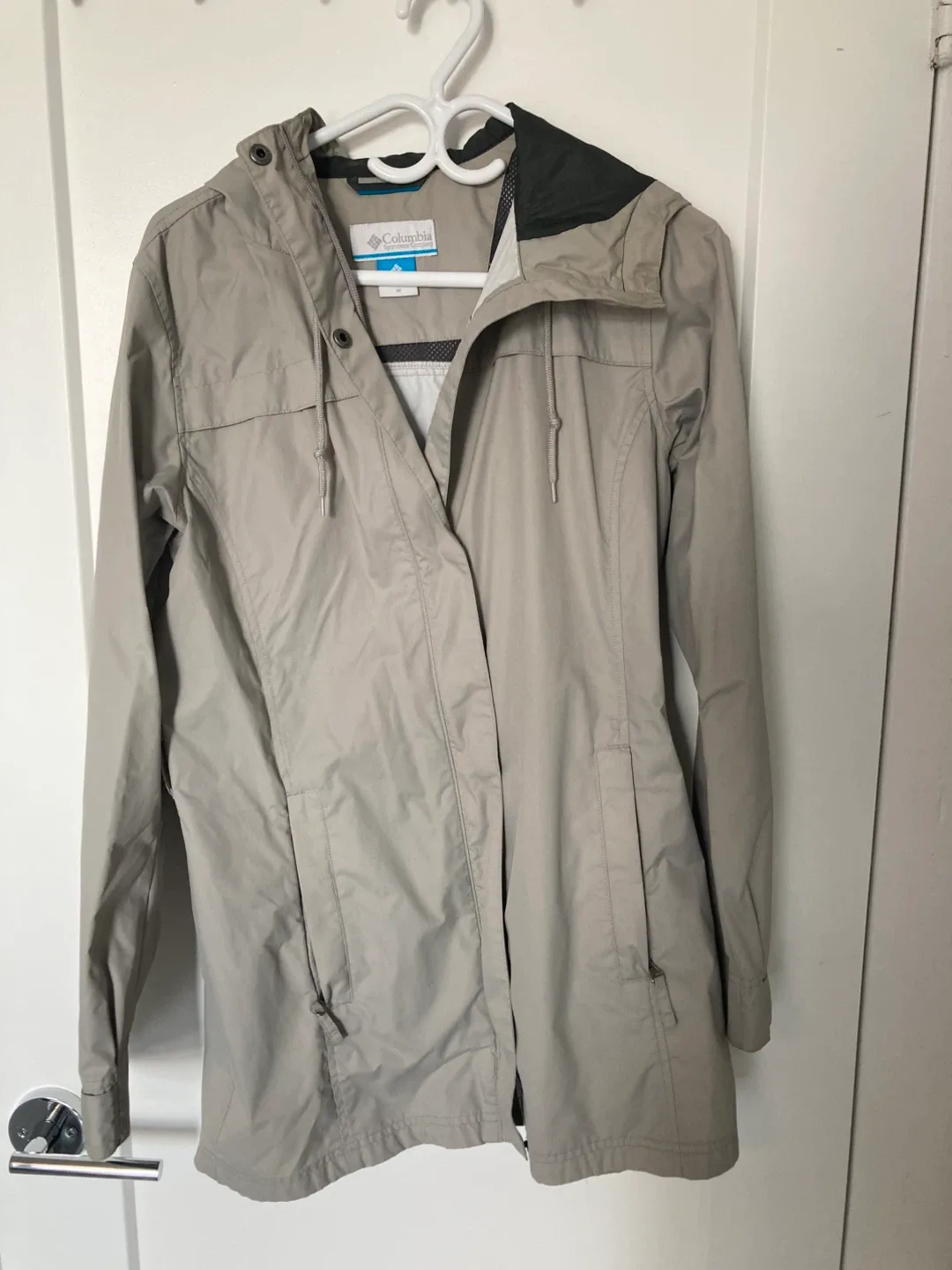 Columbia Sportswear Jacket - Size M thumbnail