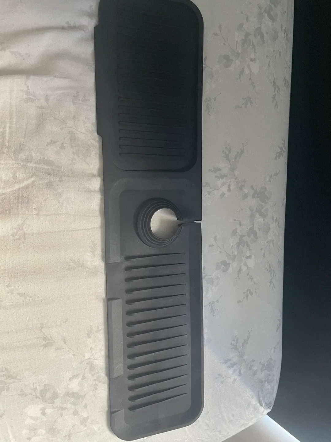 Silicone Faucet Handle Drip Catcher Tray image indicator(4)