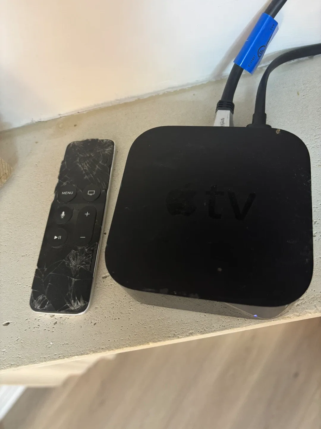 Apple TV 4th gen 64GB thumbnail
