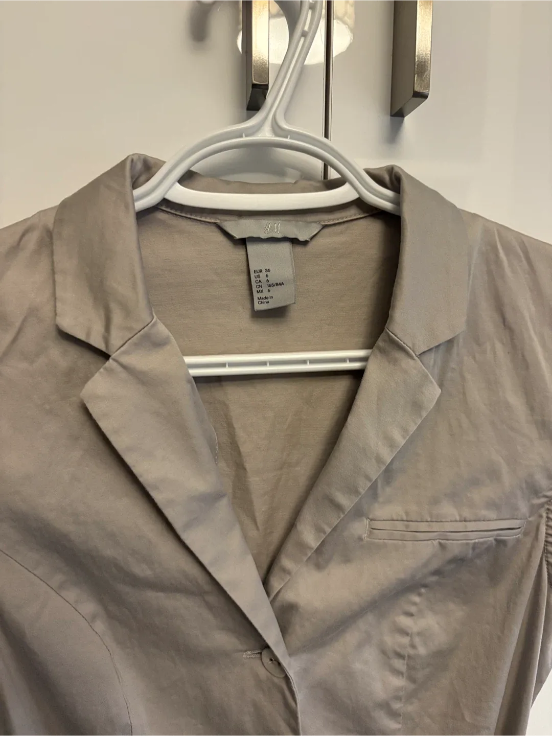 H&M Beige Dress - Size 6 image indicator(2)