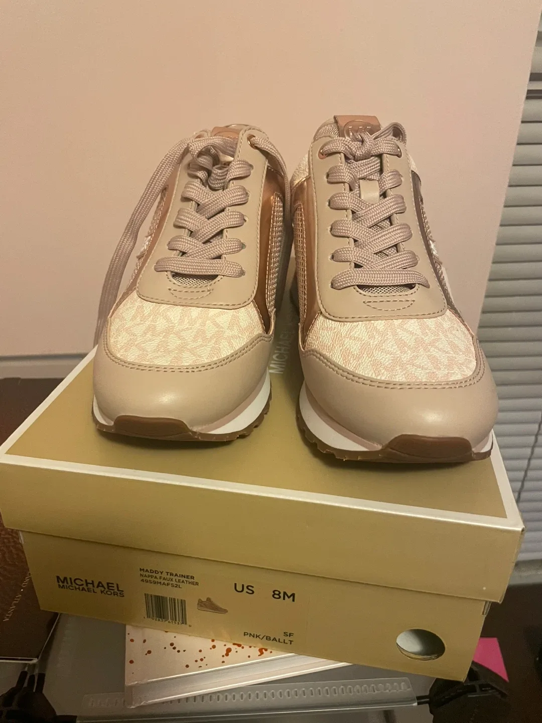 Michael Kors Maddy Trainer - US 8M image indicator(2)