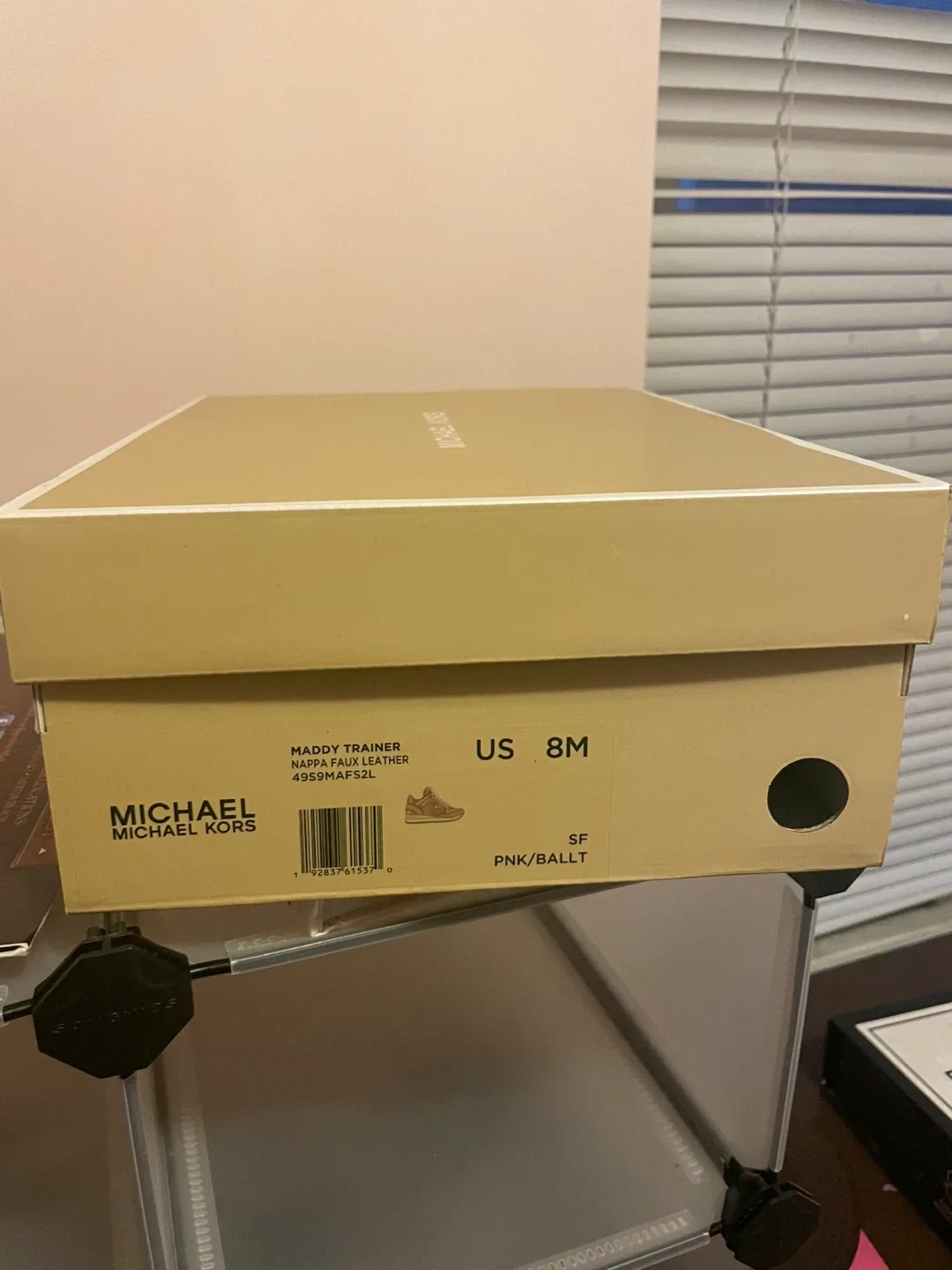 Michael Kors Maddy Trainer - US 8M image indicator(3)