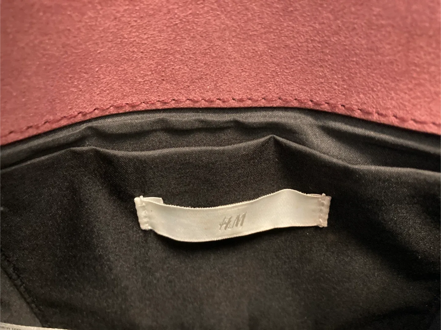 H&M Burgundy Crossbody Bag image indicator(3)