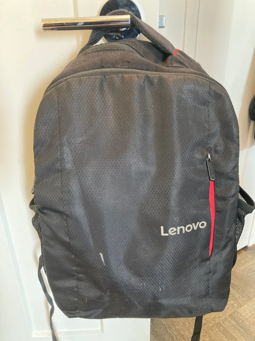 Lenovo Black Backpack image indicator(3)