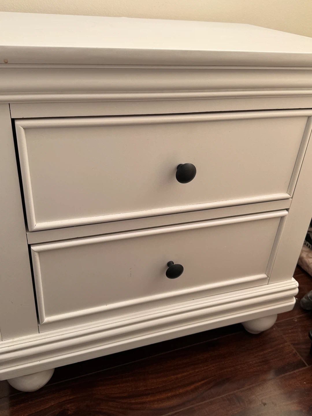 White 2-Drawer Nightstand