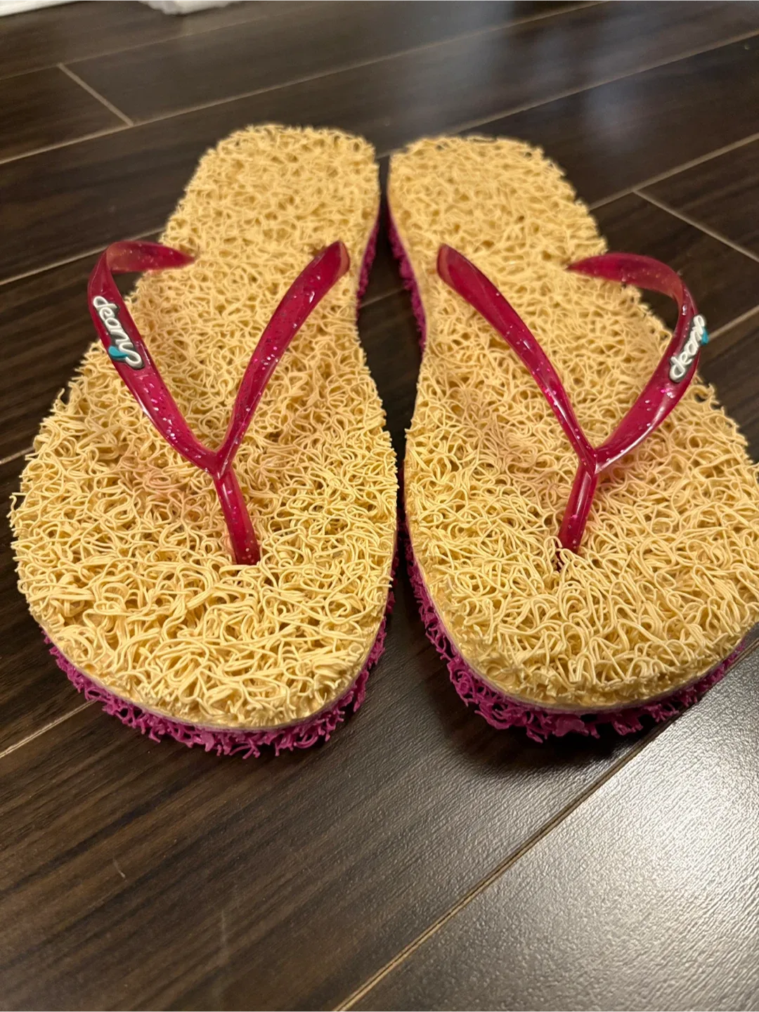 Sustainable Cleanup Flat Sandals - Size 9/10 image indicator(2)