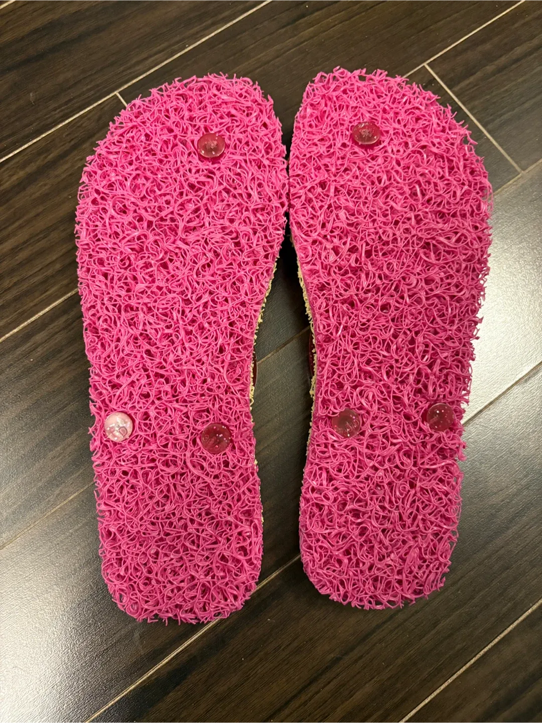 Sustainable Cleanup Flat Sandals - Size 9/10 image indicator(3)