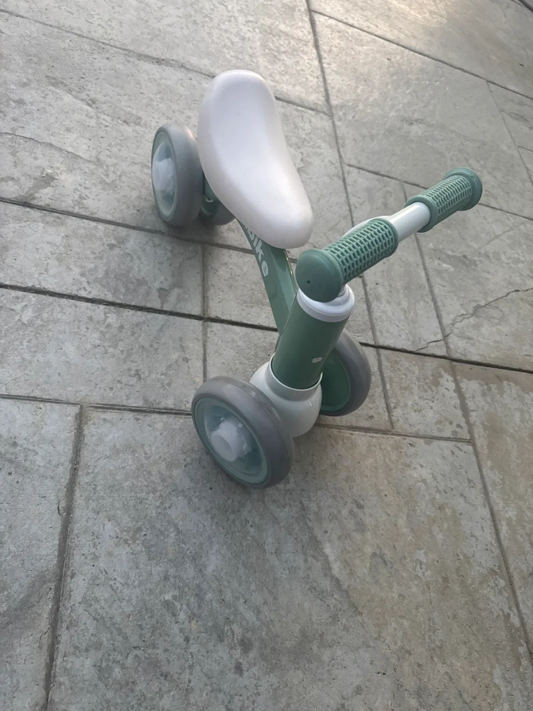 Mini Bike for Toddlers thumbnail