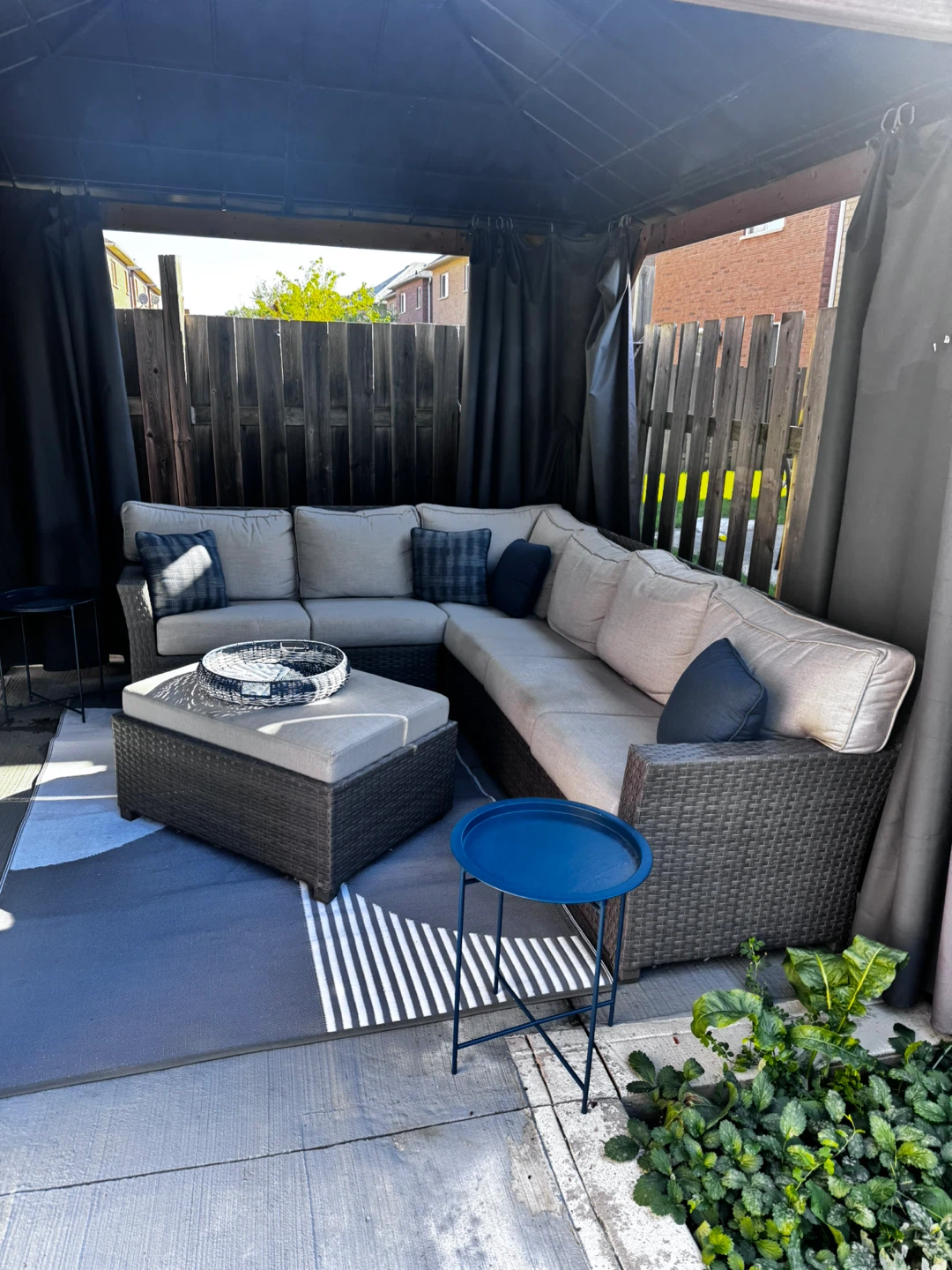 Outdoor Sectional Sofa Set with Ottoman