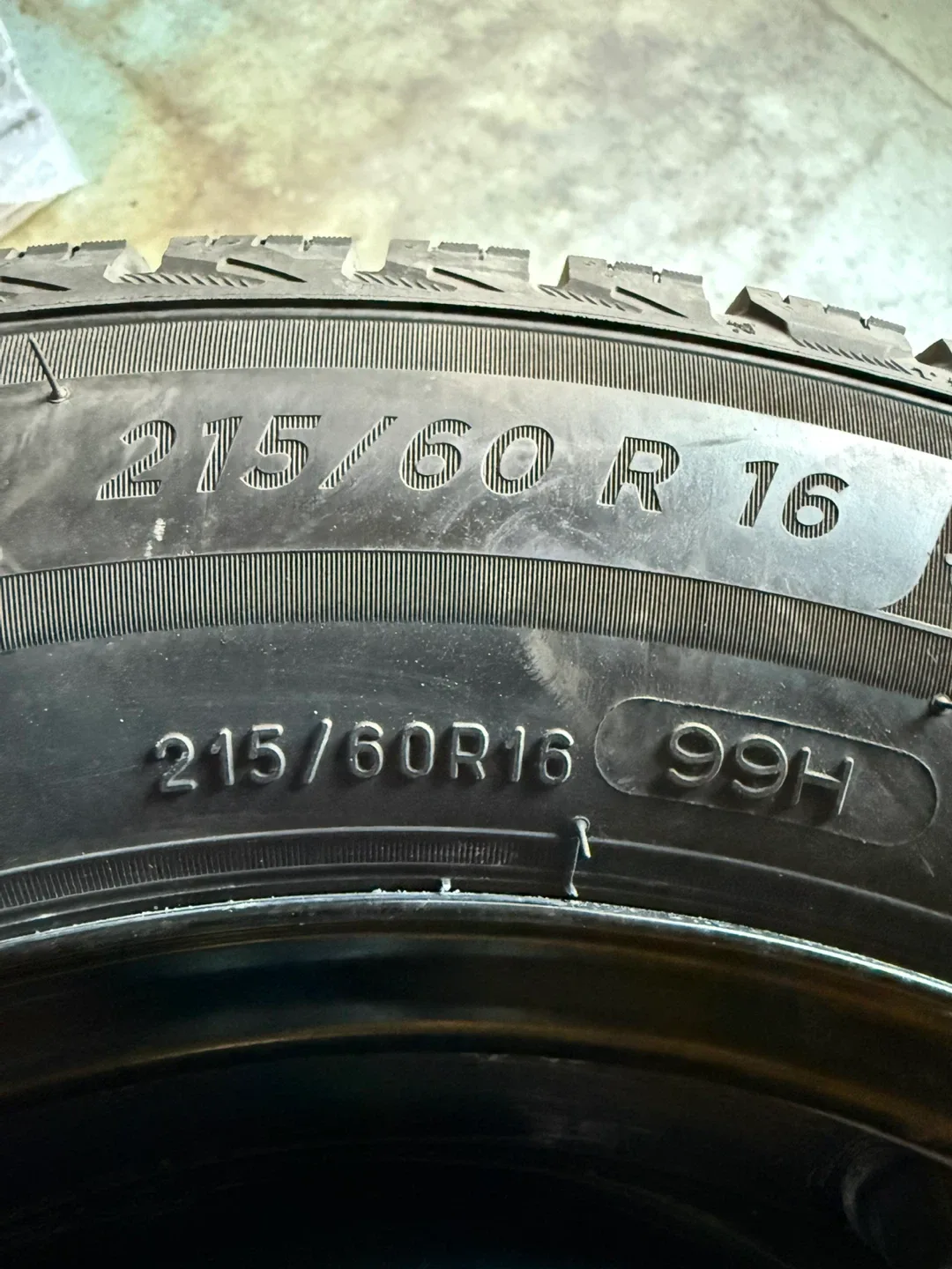 215/60R16 MICHELIN X-ICE SNOW TIRES ON RIMS image indicator(6)