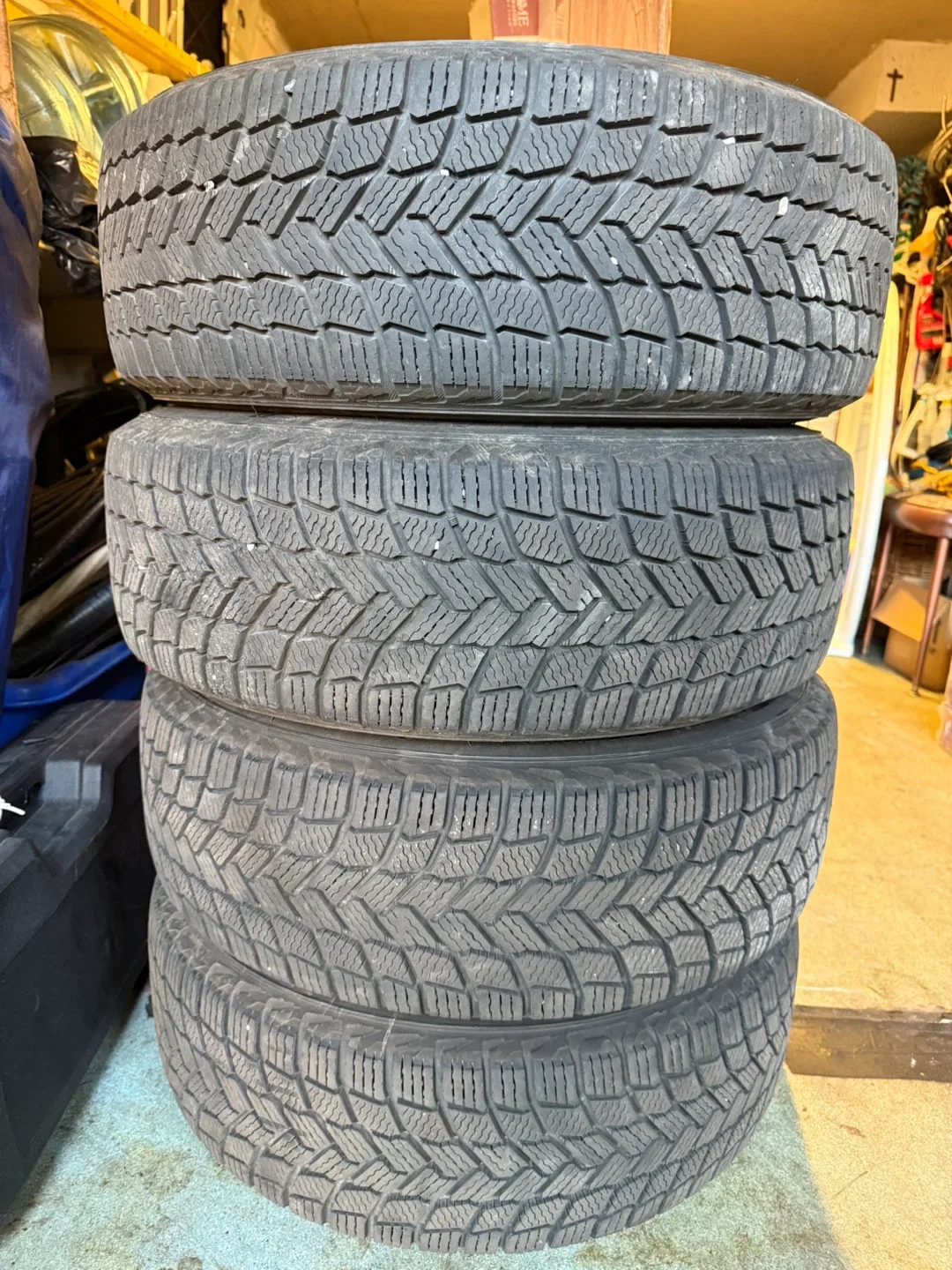 215/60R16 MICHELIN X-ICE SNOW TIRES ON RIMS image indicator(2)