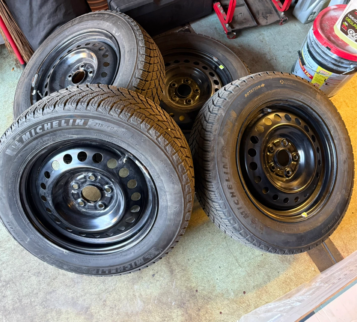 215/60R16 MICHELIN X-ICE SNOW TIRES ON RIMS