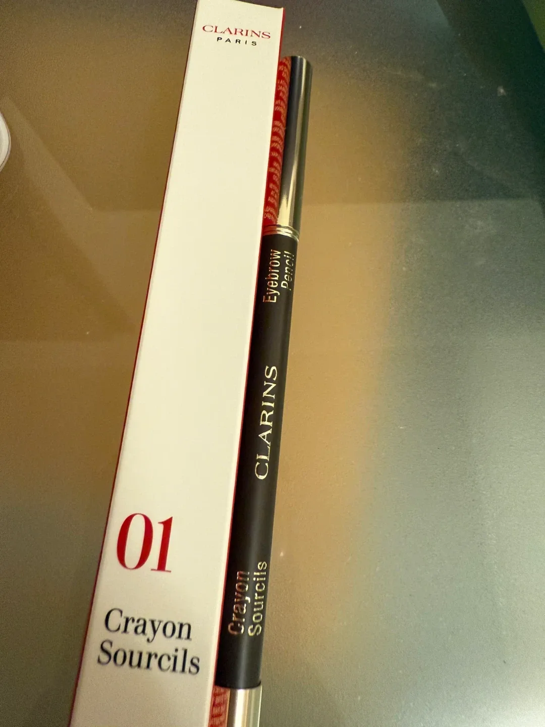 Clarins Crayon Sourcils Eyebrow Pencil - 01 image indicator(2)