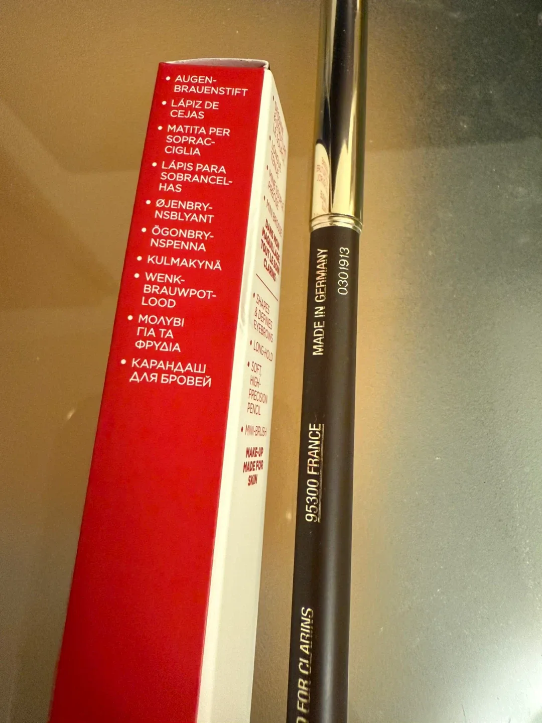 Clarins Crayon Sourcils Eyebrow Pencil - 01 thumbnail