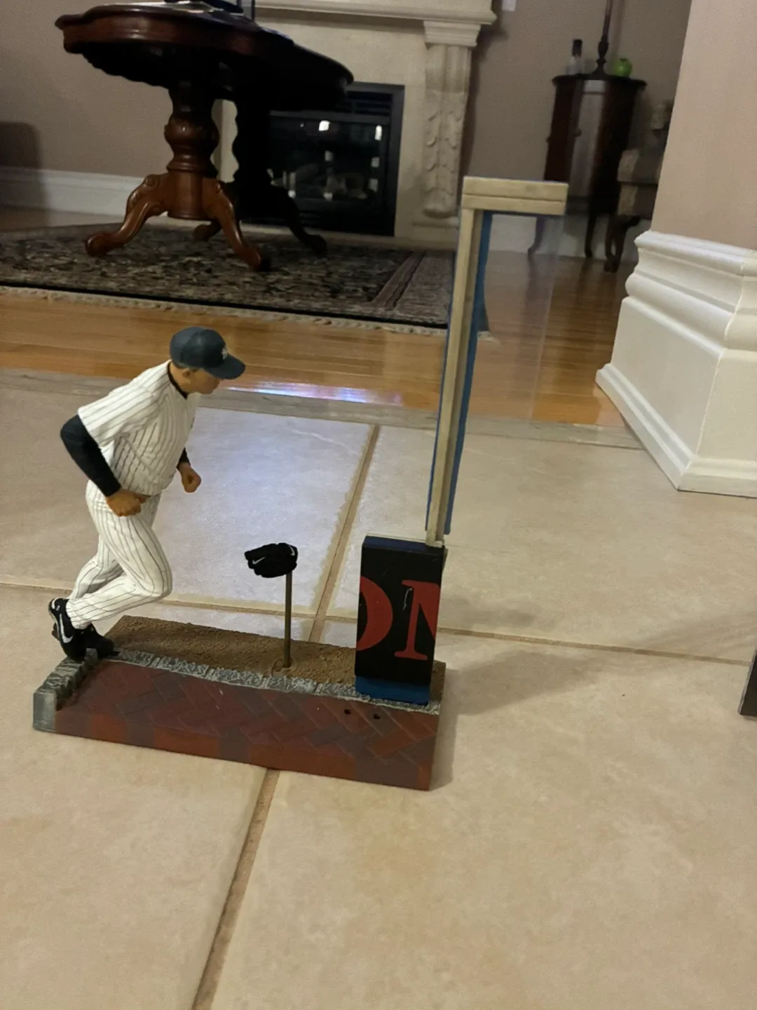 MLB Yankees Mariano Rivera McFarlane figure image indicator(2)