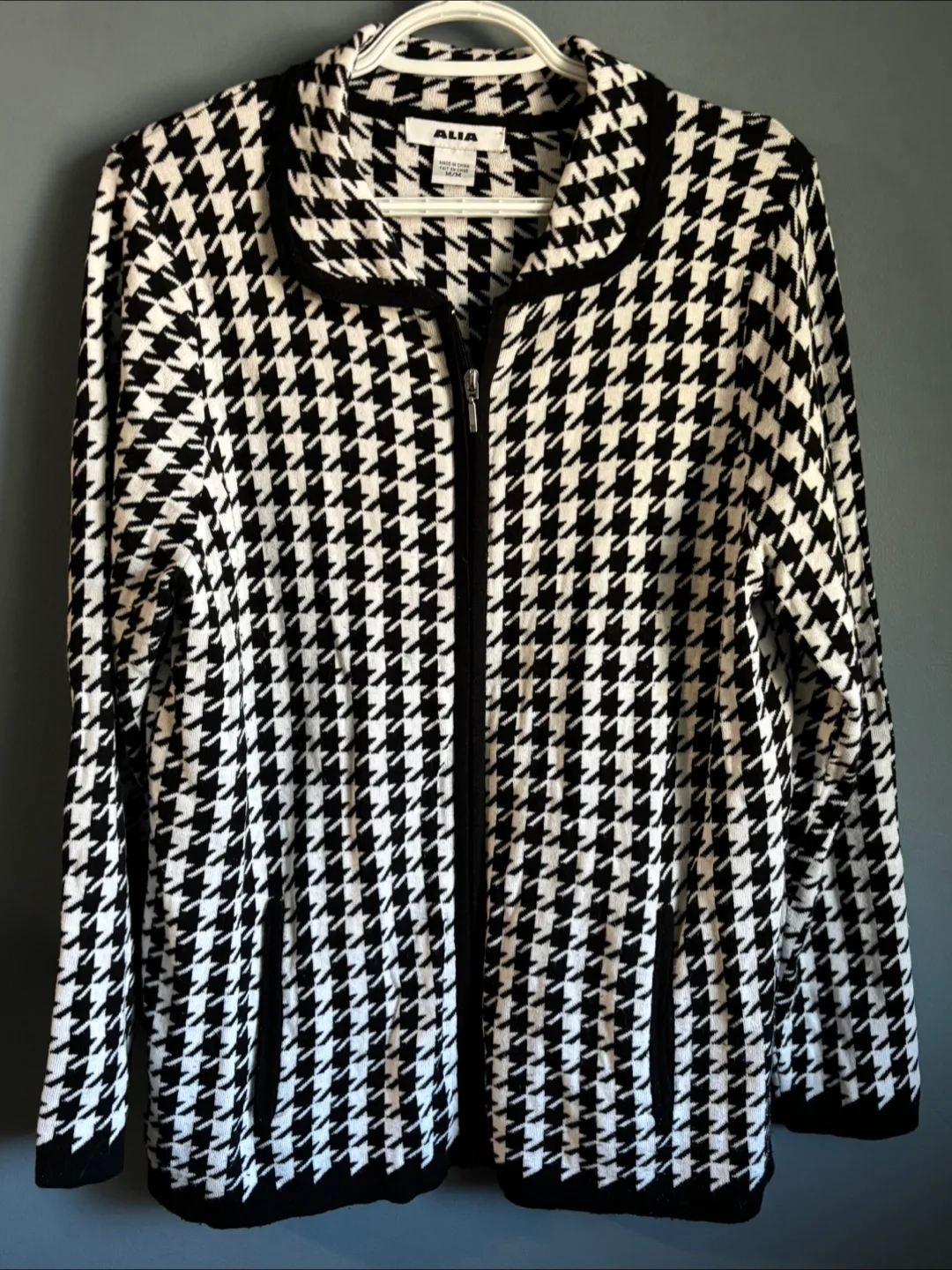 Alia Houndstooth Cardigan - Size M image indicator(2)