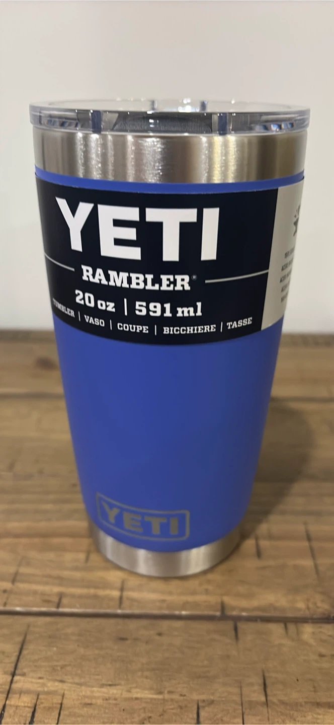 YETI Rambler 20 oz Tumbler - Blue