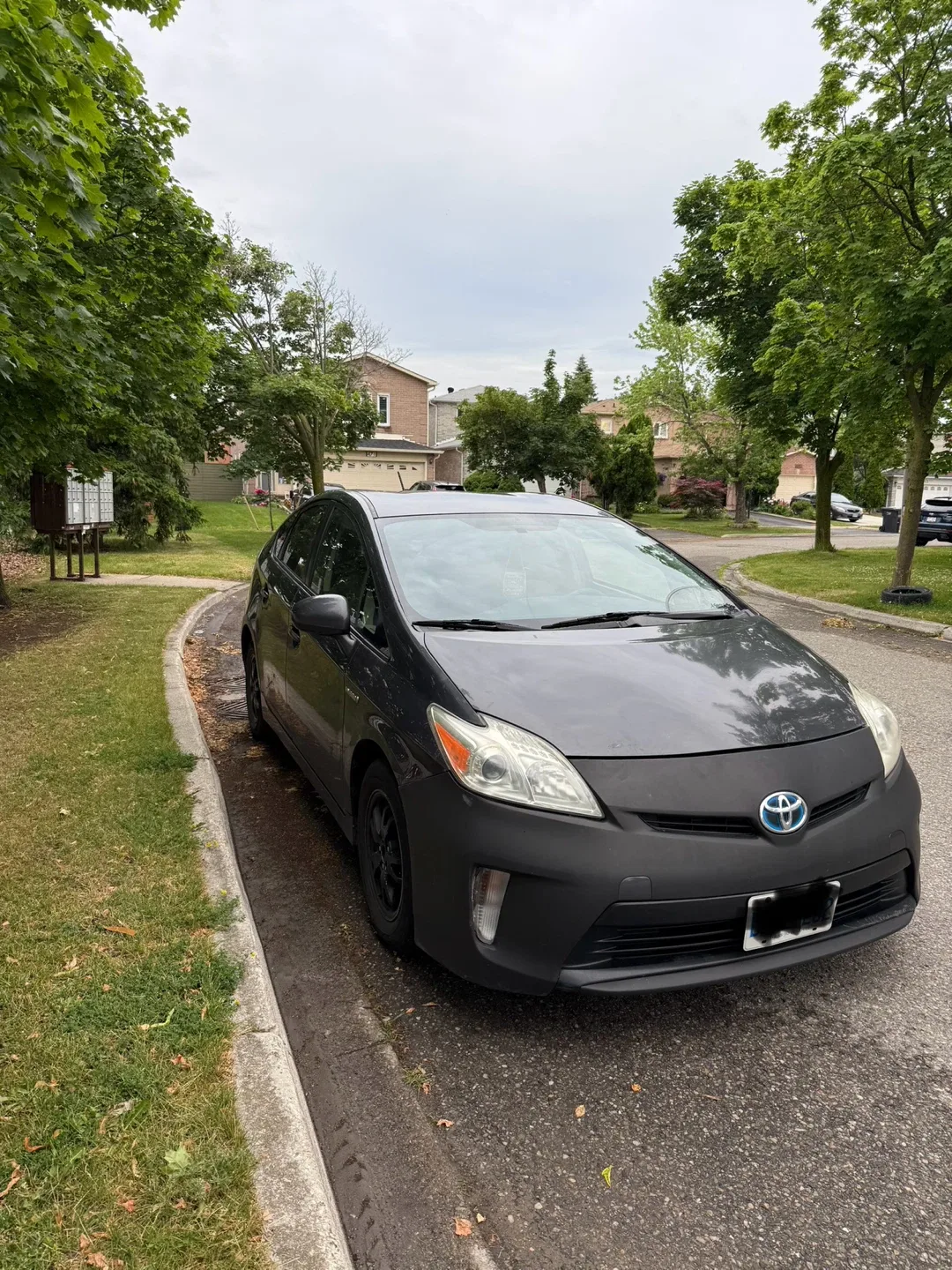 2012 Toyota Prius hybrid image indicator(2)