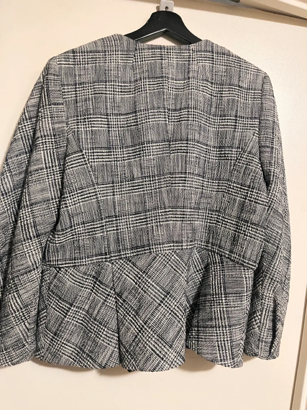 Banana Republic Plaid Blazer - Size 16 image indicator(3)