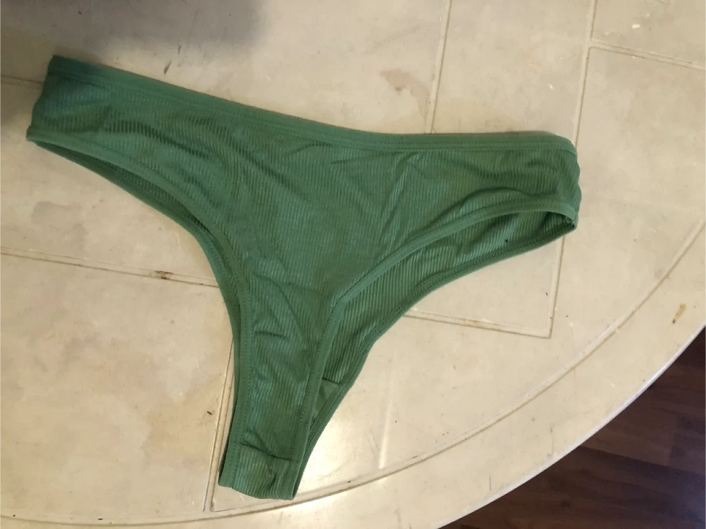 Knotty Green Thong Set - Size S image indicator(2)
