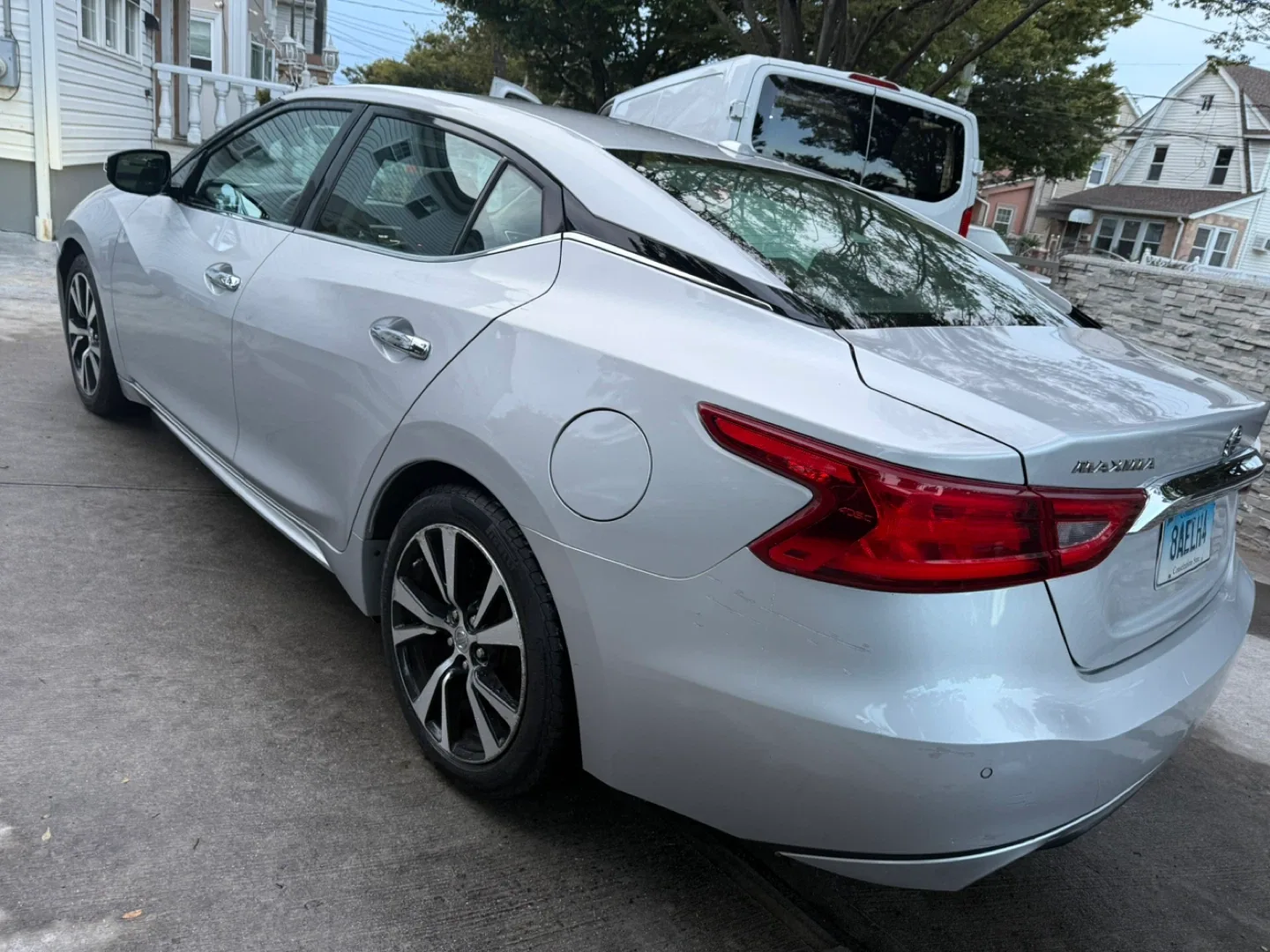 2018 Nissan Maxima SV - Silver Sedan image indicator(4)