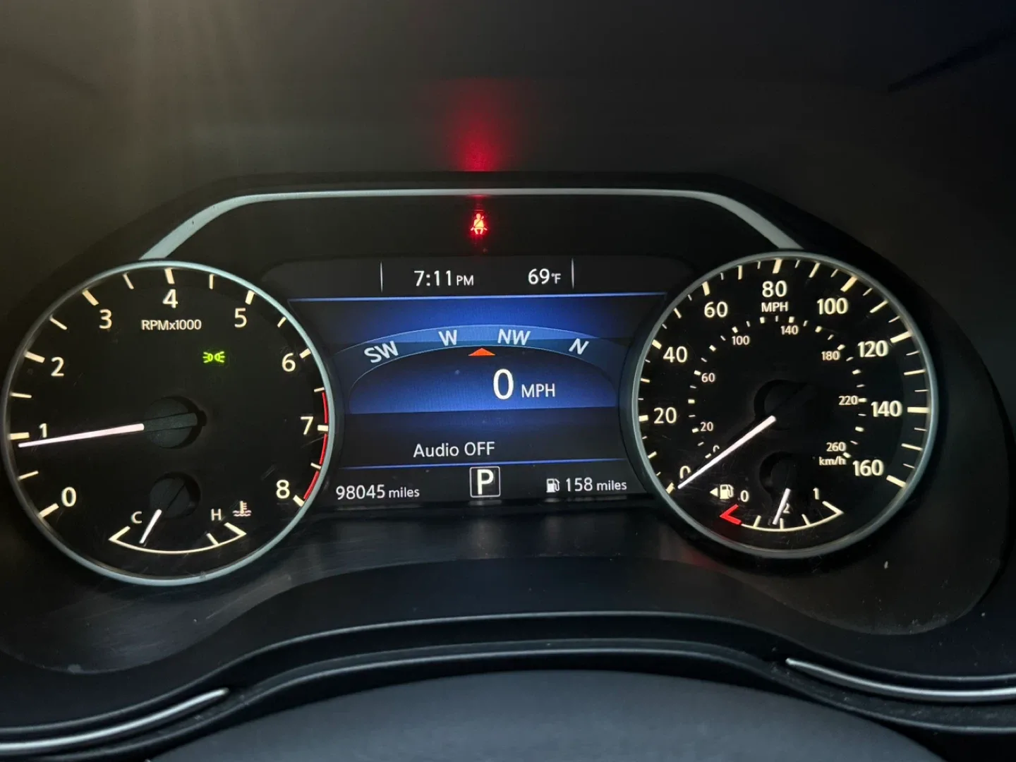 2018 Nissan Maxima SV - Silver Sedan image indicator(9)