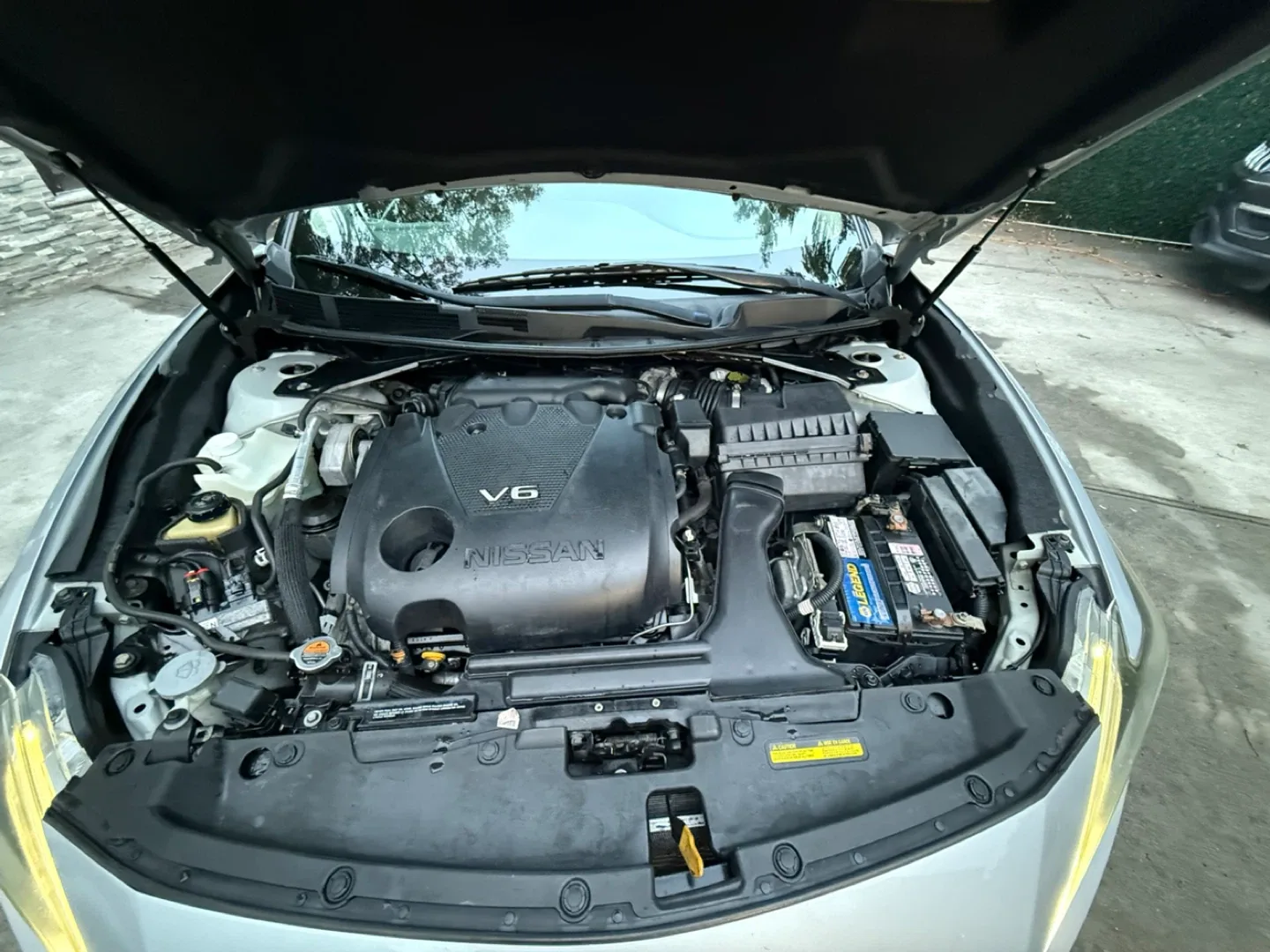 2018 Nissan Maxima SV - Silver Sedan image indicator(7)