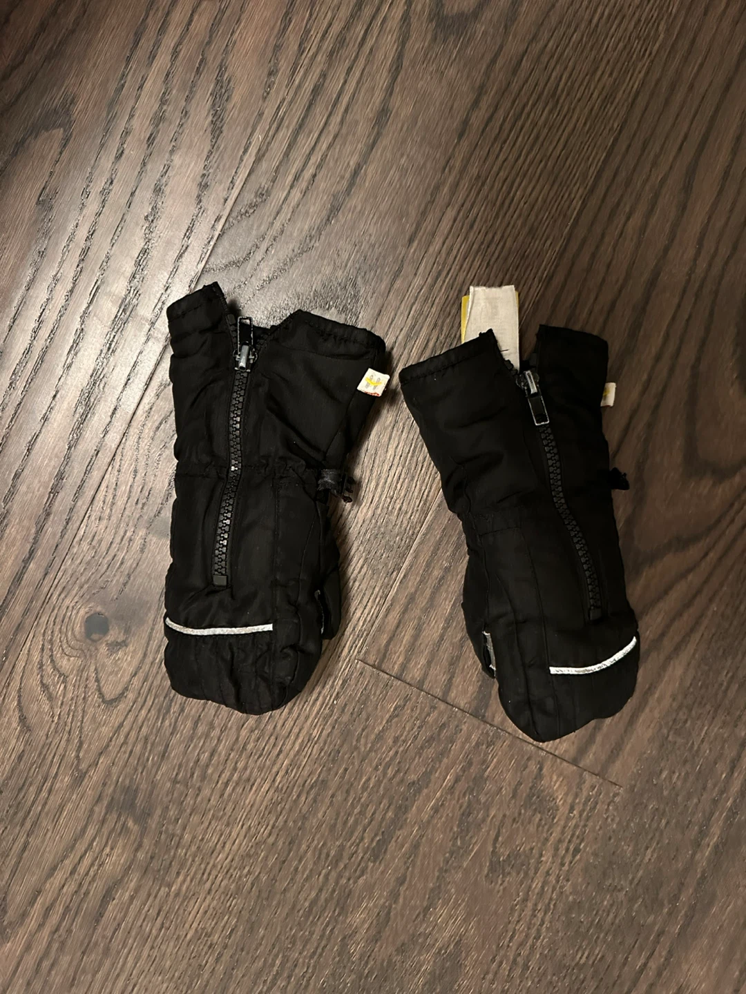 Hot Paws Black Zippered Winter Mittens