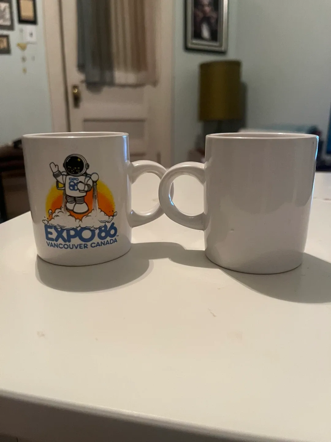 Expo 86 Vancouver Canada Mug Set image indicator(2)