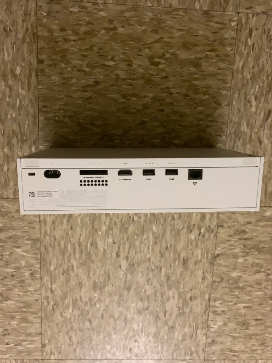 Xbox Series S (Box and Cords Included) image indicator(3)