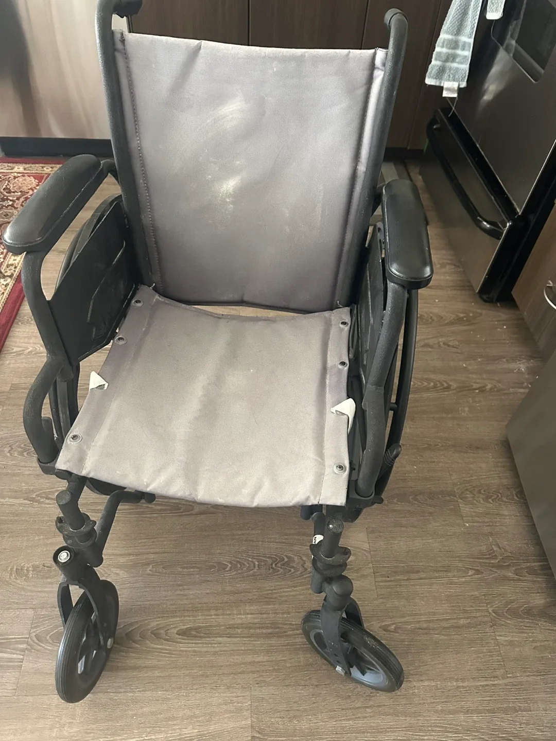 Medline Wheelchair - Lightweight & Foldable image indicator(2)