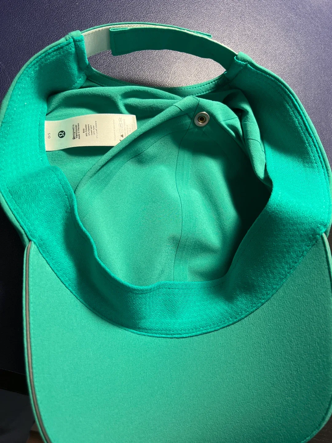 Lululemon Green Running Hat image indicator(2)