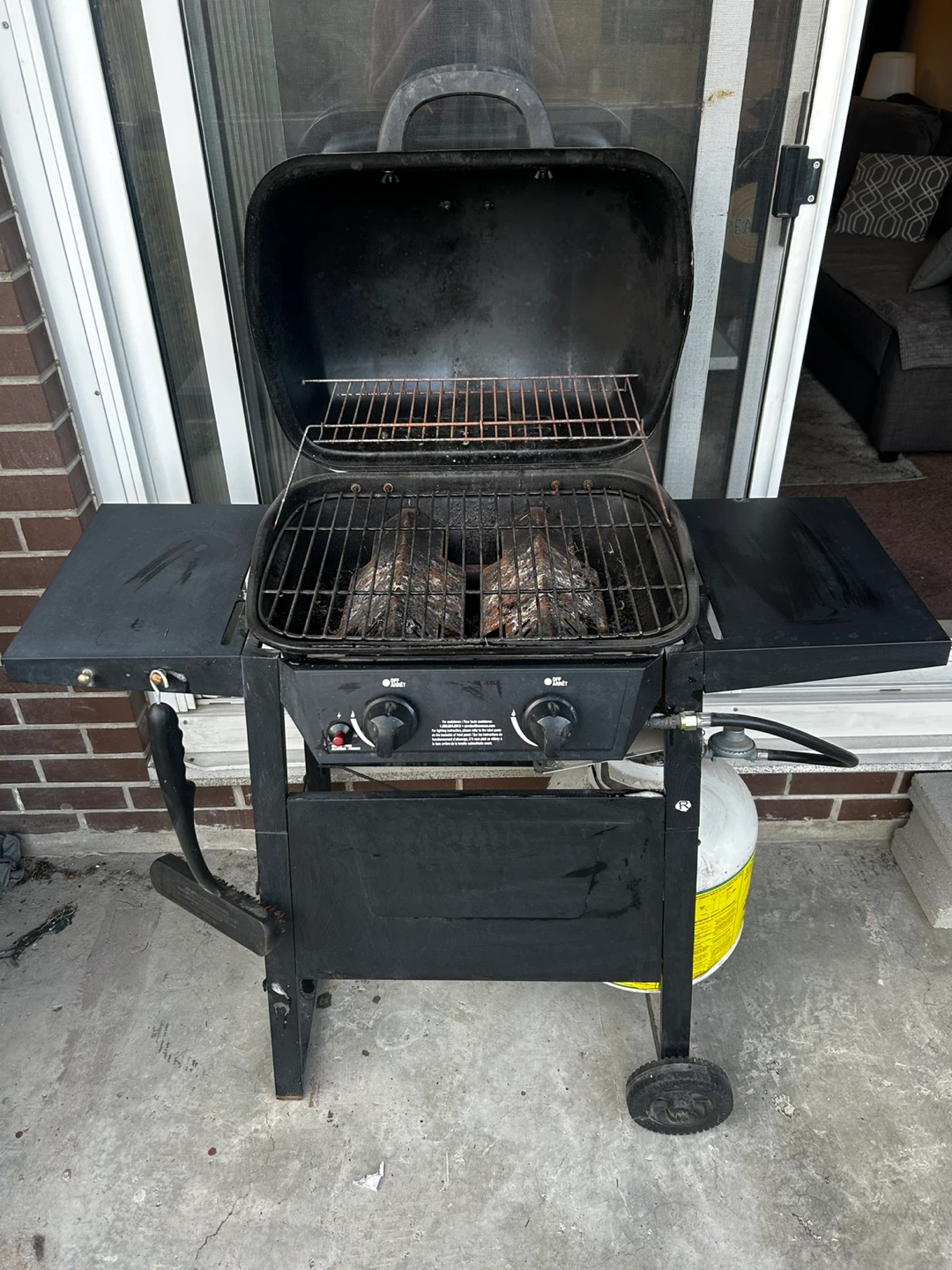 RevoAce Portable Propane Gas Grill - Black - photo 2