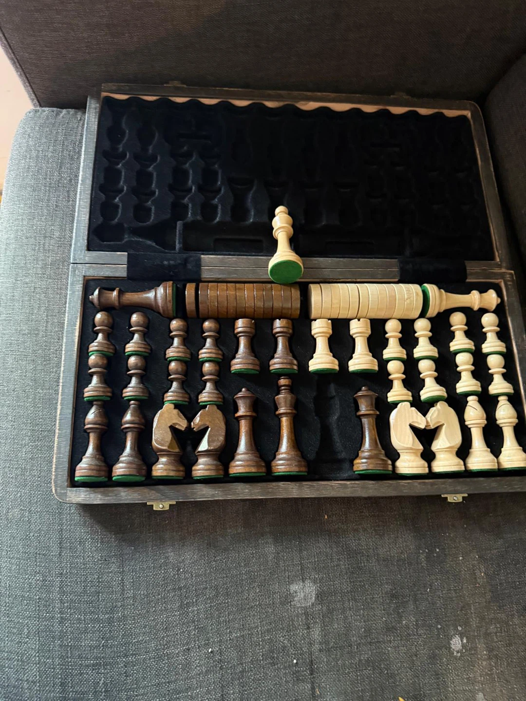 Puecrof Wooden Chess Set with Box