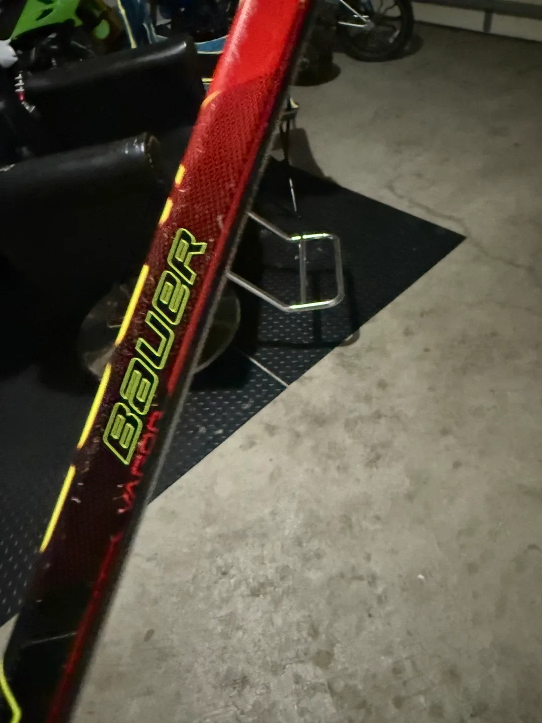 Bauer Vapor Hockey Stick image indicator(3)