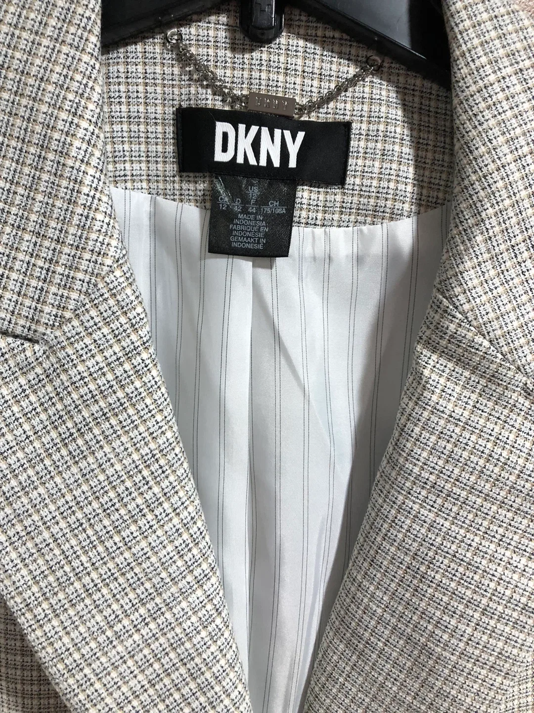 DKNY Plaid Blazer - Size 12 image indicator(2)