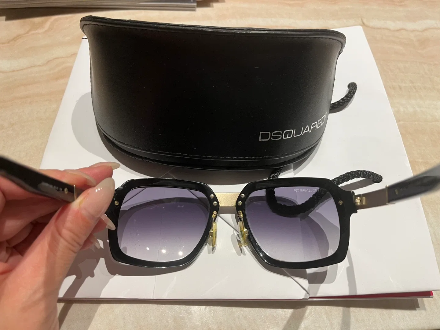Dsquared2 Sunglasses with Case image indicator(2)