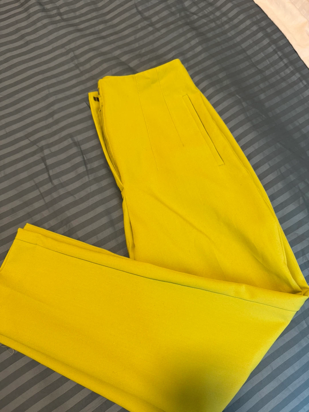Zara Yellow Trousers, Size US 4 - photo 3