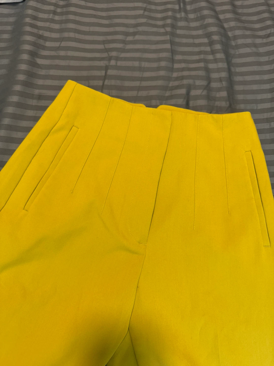 Zara Yellow Trousers, Size US 4 - photo 2
